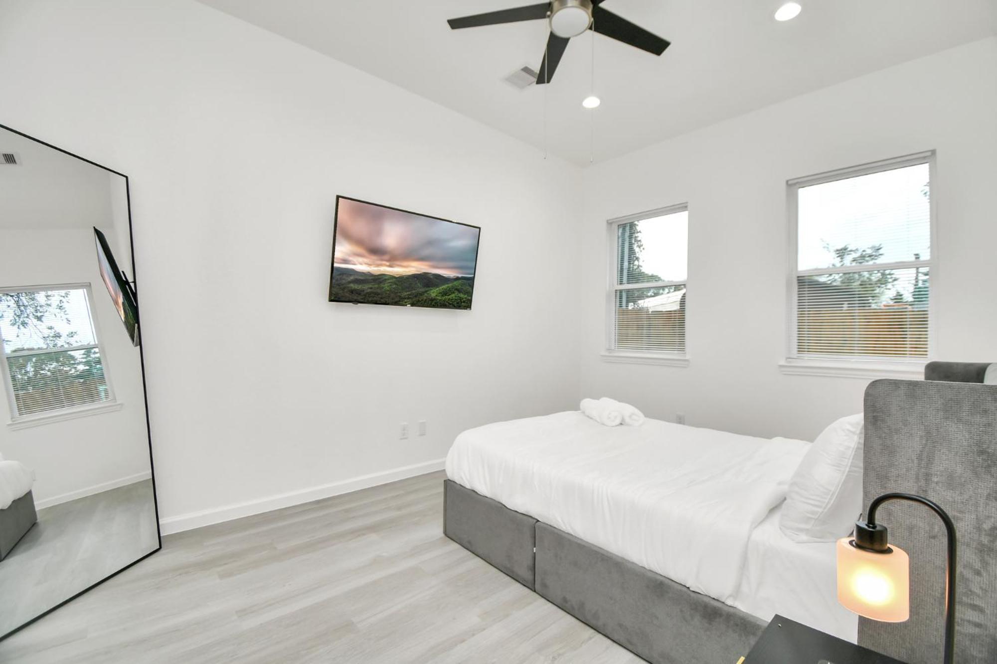 Luxe 3Br/2Ba Near Downtown•Sleeps 9• Netflix•Wi-Fi Villa Houston Buitenkant foto